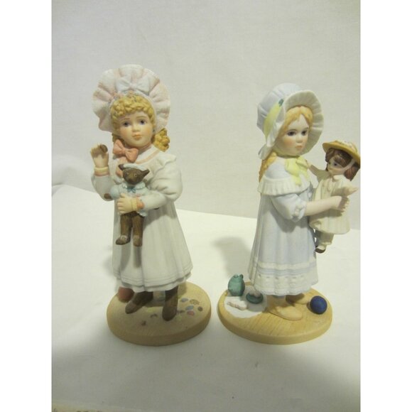 JAN HAGARA Royal Orleans FALL Megan Cindy 2 figurines COA VINTAGE - Picture 2 of 9